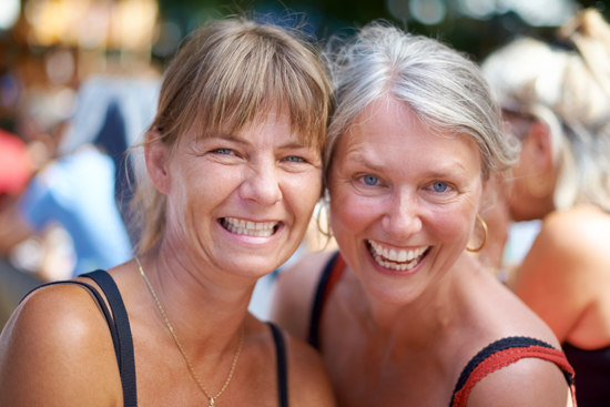 2 women enjoying summer 55+ Elements Viridian DFW
